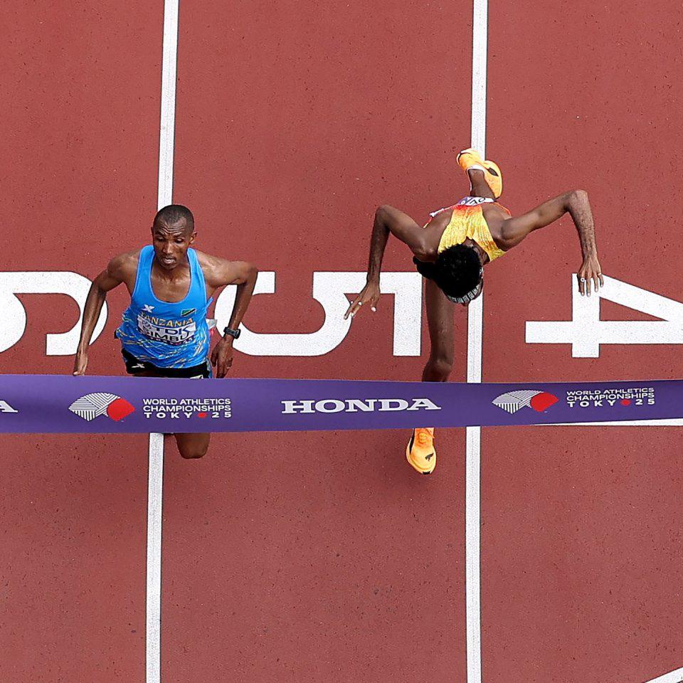 dingy, 世锦赛的首 dingy, 世锦赛的首