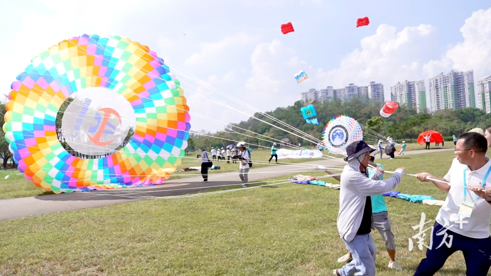 南方, 术学院, 来自全省